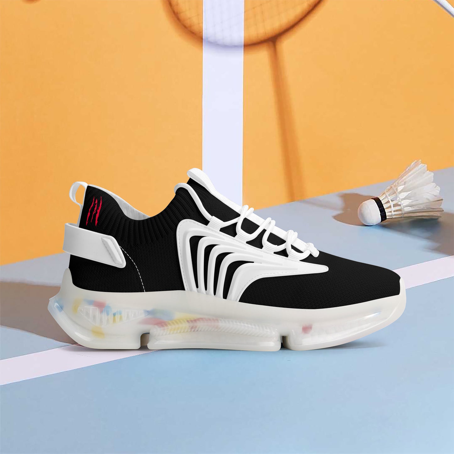 PUMP N FLY Reacts Trainers - White/Black