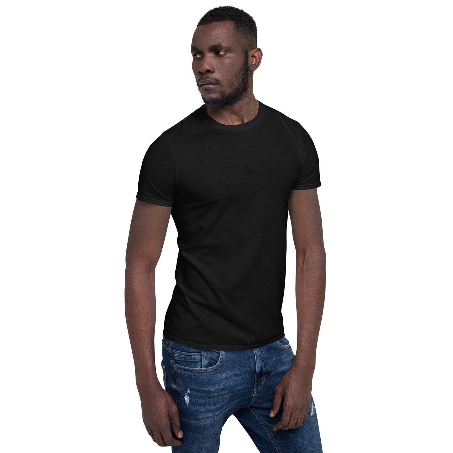 Bench 100 Club Covert Unisex T-Shirt - Celebrate Your 100kg Lift with Style and Comfort